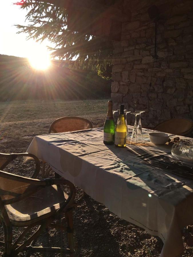 Le Relais Des Baronnies Hotel Montjay  Exterior foto